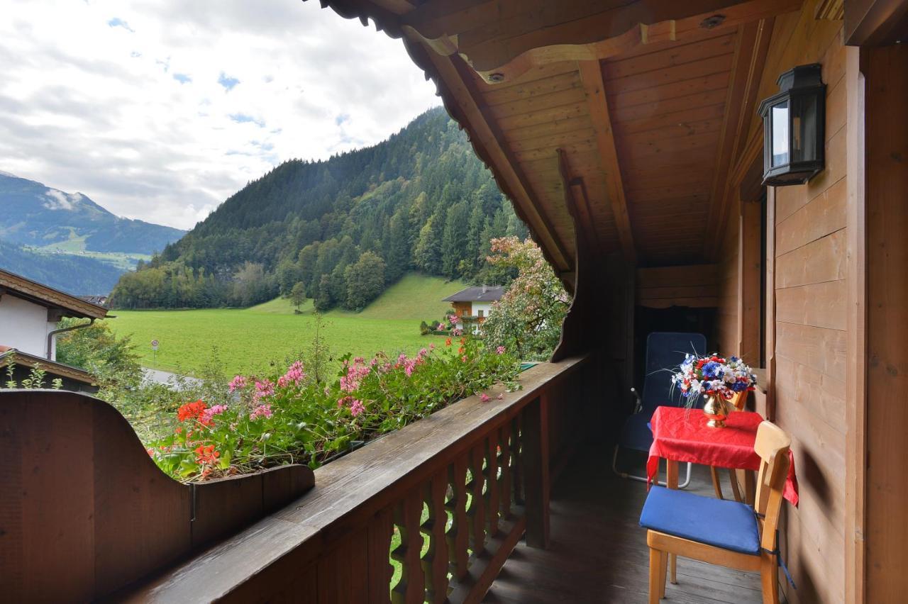 Ferienwohnung Hauser Aschau Im Zillertal Ruang foto