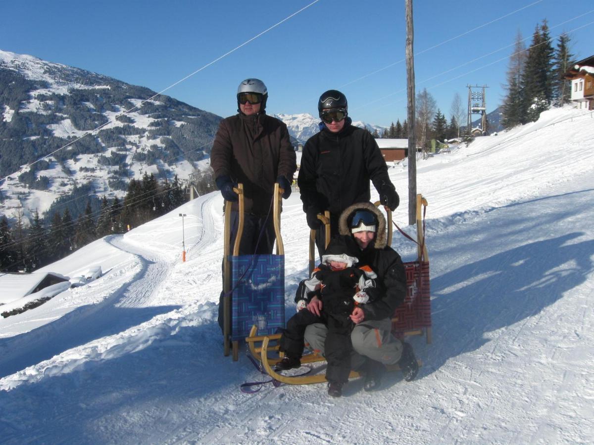 Ferienwohnung Hauser Aschau Im Zillertal Ruang foto